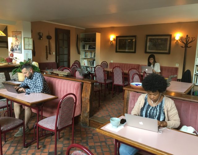 Le salon de café